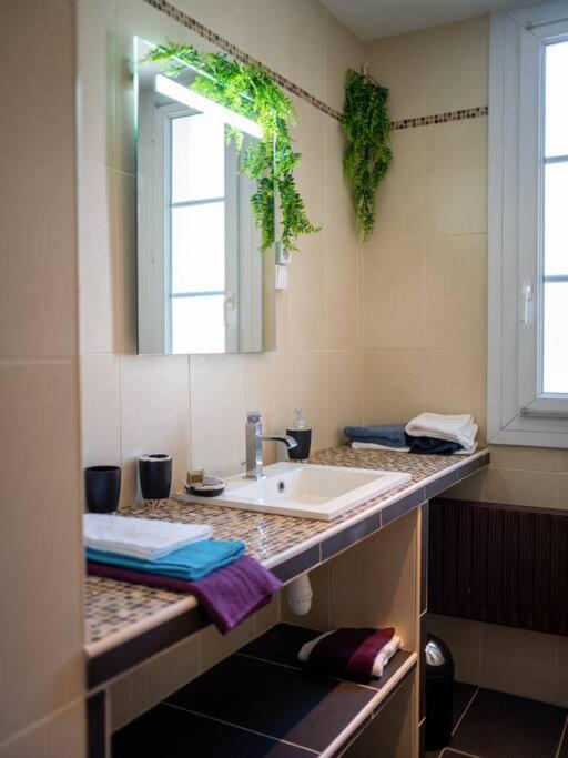 Appartement Tout Equipe Traversant 6 A 8 Couchages 马赛 外观 照片