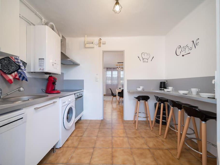 Appartement Tout Equipe Traversant 6 A 8 Couchages 马赛 外观 照片