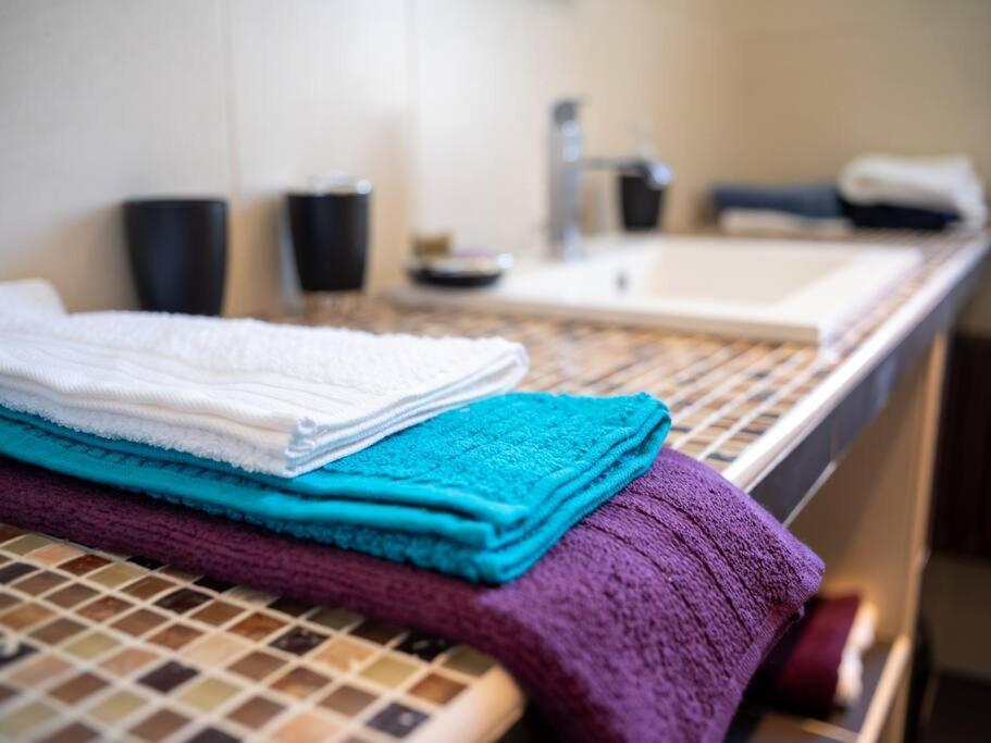Appartement Tout Equipe Traversant 6 A 8 Couchages 马赛 外观 照片